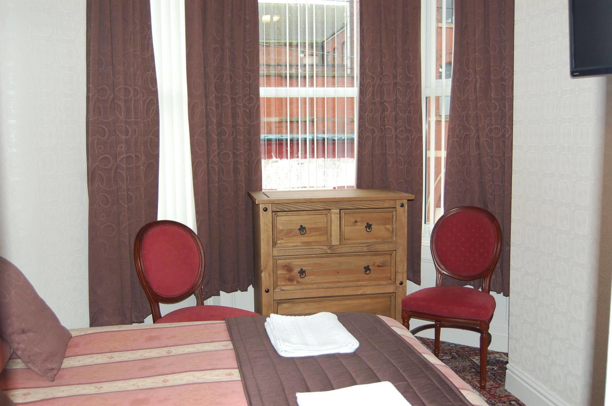 The Trafford 3* Blackpool